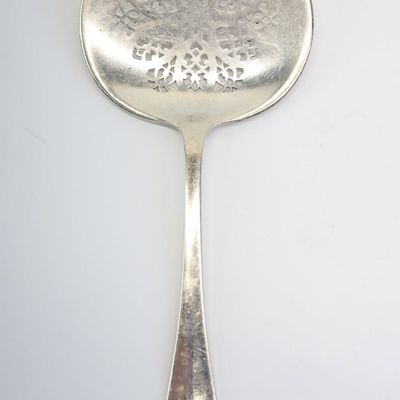 Sale Photo Thumbnail #22: Tiffany & Co Sterling Silver Tomato Server