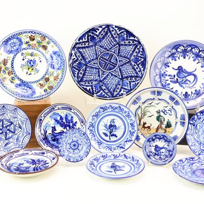 Sale Photo Thumbnail #186: Group of Vintage Spanish Hand Painted Blue and White Decorative Plates