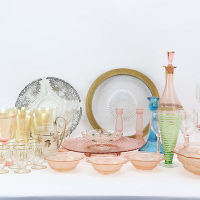 Sale Photo Thumbnail #185: Group of Assorted Vintage Glassware