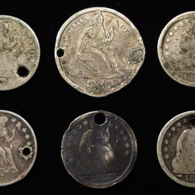 Sale Photo Thumbnail #203: (5) SEATED LIBERTY HALF DIMES, (1) DIME DAMAGED