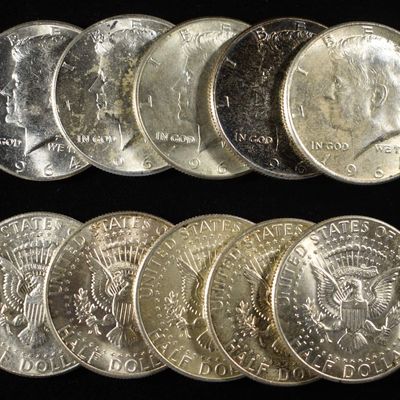 Sale Photo Thumbnail #340: (10) 90% SILVER KENNEDY HALF DOLLARS