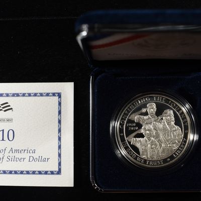 Sale Photo Thumbnail #320: 2010-P $1 COMMEM BOY SCOUTS OF AMERICA PROOF