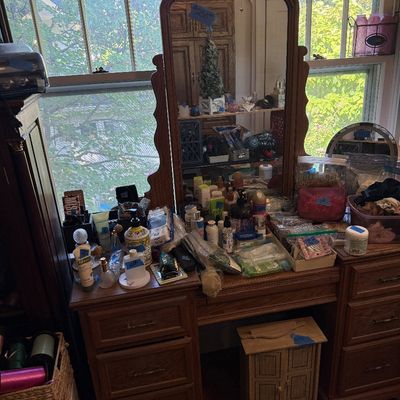 Sale Photo Thumbnail #52