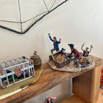 Sale Photo Thumbnail #580