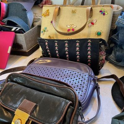 Sale Photo Thumbnail #126