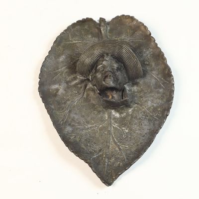 Black Americana Cast Metal Tobacco Leaf Wall Pocket