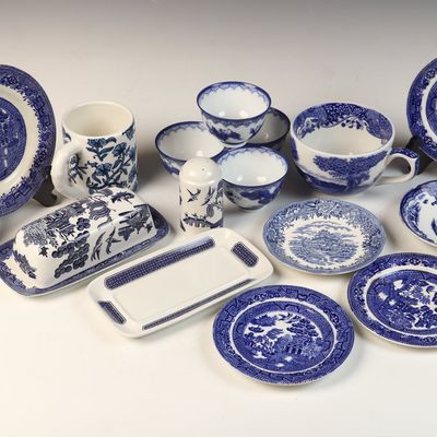 A Collection of Thirteen Blue and White Transferware Ceramics in the Willow Pattern