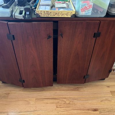 Mcm rolling bar wuth black Formica top 