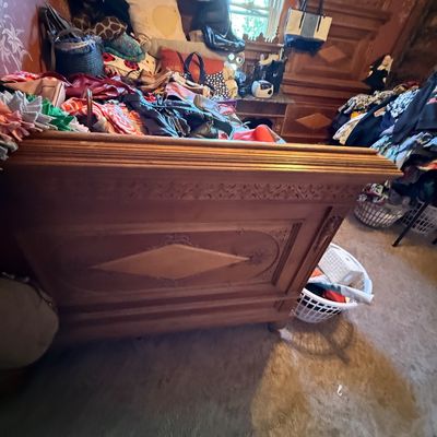 Sale Photo Thumbnail #162
