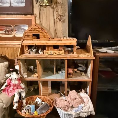 Sale Photo Thumbnail #242
