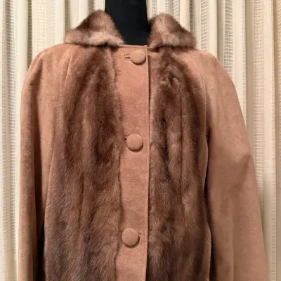 Sale Photo Thumbnail #200