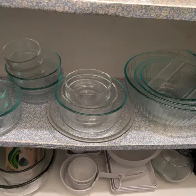 Sale Photo Thumbnail #30: Huge Pyrex Collection