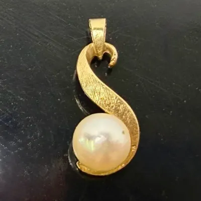 14K Gold 6.6mm Cultured Pearl Pendant