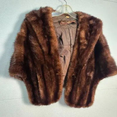 Vintage Auman & Werkmeister Brown Mink Fur Capelet