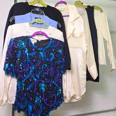 Vintage Silk & Cashmere Neiman Marcus, Laurence Kazar & More Tops (S-M Women’s)