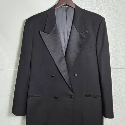 Giorgio Armani Made in Italy Black Double Breasted Tuxedo Jacket Blazer 44R