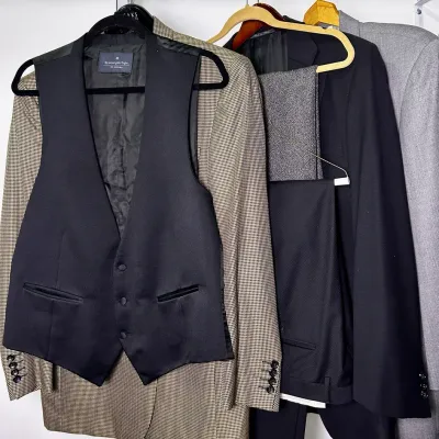 Ermenegildo Zegna, Canali, Luciano Barbera & More Italian Blazers & Slacks (42,44,36)