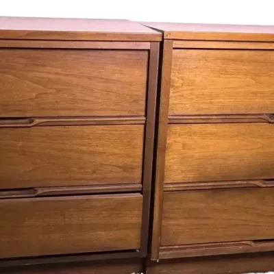 Pair of Mid-Century Chest Of Drawers (1 of 2)