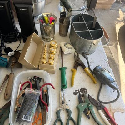 Estate sale photo