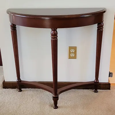 Half-Moon Accent Table 