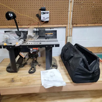 Craftsman Router with Table
