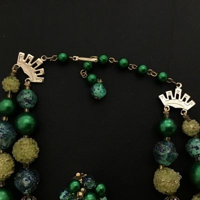 Green Vintage Necklace With Matching Earring New