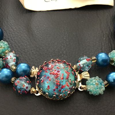 Textured Sugar Bead Glossy Vintage 3 Strand Necklace With Earrings New.