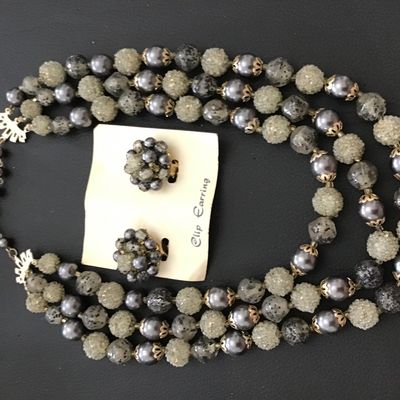 Gray and Black Sugar Beaded Vintage Necklace with Earrings set Vintage New