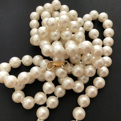 28 Inch- Large Vintage Faux Pearl Necklace Vintage