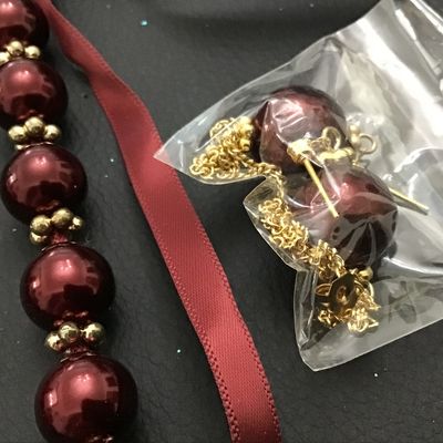 Holiday Necklace with Earrings Satin Tie Cranberry and Gold