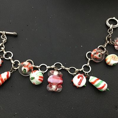 Art Glass Holiday Bracelet