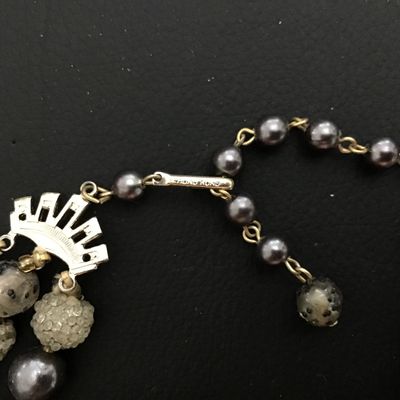 Gray and Black Sugar Beaded Vintage Necklace with Earrings set Vintage New