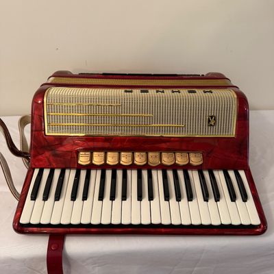 Hohner Accordion with Hard Case (G-MG)