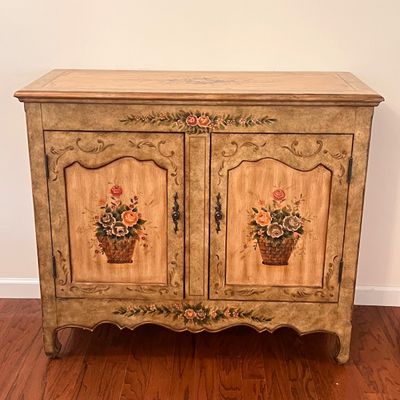 Hand-Painted French Provincial Style Accent Cabinet (H-RG)