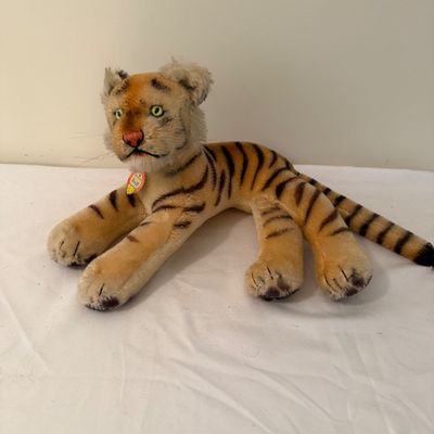 Steiff Plush Lion and Tiger Collection (GB-MG)