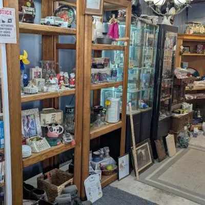 Sale Photo Thumbnail #136