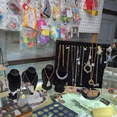 Sale Photo Thumbnail #138