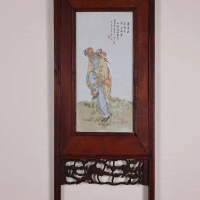 Chinese Famille Rose Porcelain Figural Plaque in Carved Hardwood Frame