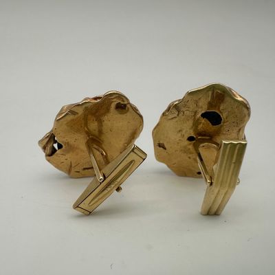 Vintage 14K Gold & Lapis Lazuli Sculptural Cufflinks
