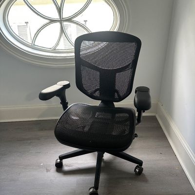WorkPro Quantum 9000 Ergonomic Mesh Office Chair