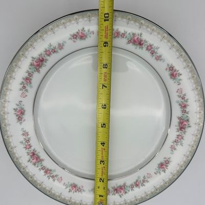 Noritake Roselane Fine China Dinnerware Set – 50 Pieces