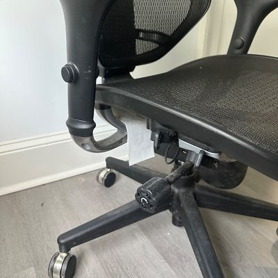 WorkPro Quantum 9000 Ergonomic Mesh Office Chair