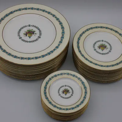 Wedgwood Appledore China Dinnerware Set