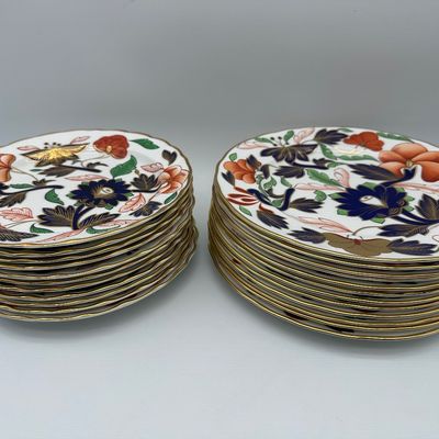 Royal Worcester Imari Fine Bone China Dinner Service, 1964
