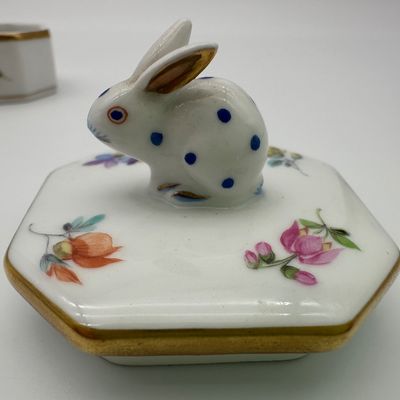 Herend Hungary Hand-Painted Porcelain Rabbit Trinket Box