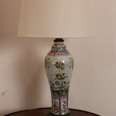 Hand-Painted Porcelain Floral Table Lamp