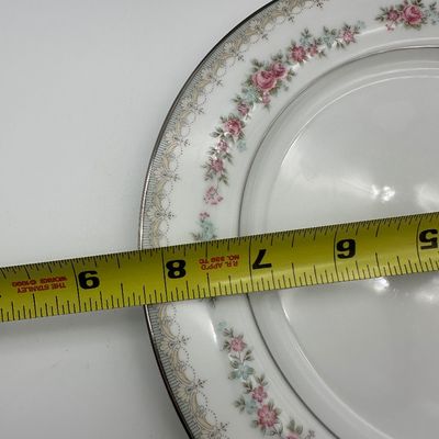 Noritake Roselane Fine China Dinnerware Set – 50 Pieces