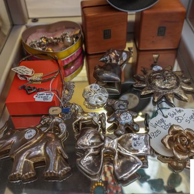 Sale Photo Thumbnail #73