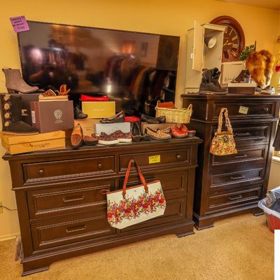 Sale Photo Thumbnail #82