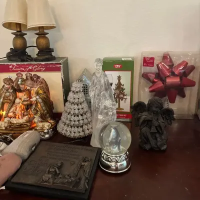 Nostalgic Light Up Veronica Tree, Mini Lamps, Christmas Lot